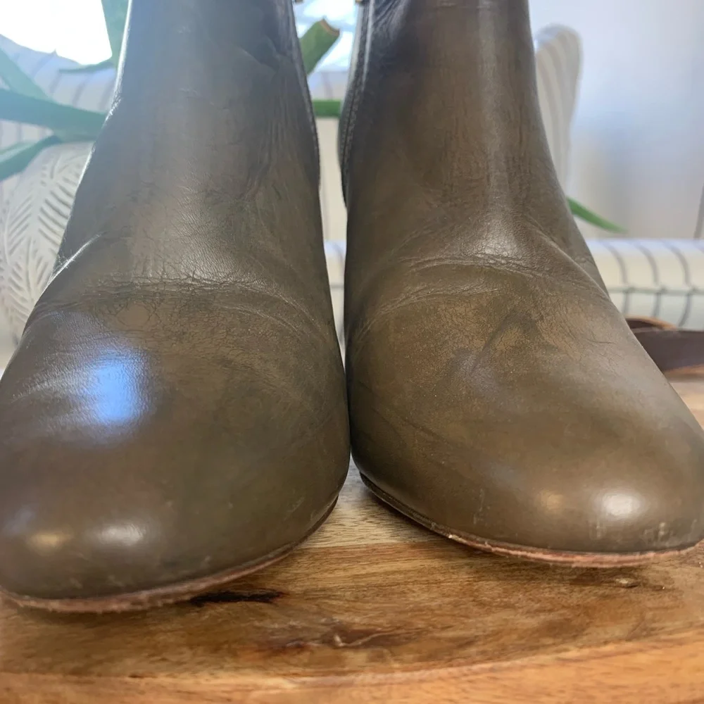 Tory‎ Burch Sz 9.5 M Olive/Brown Leather Ankle Boots Booties Zip Side High Heel